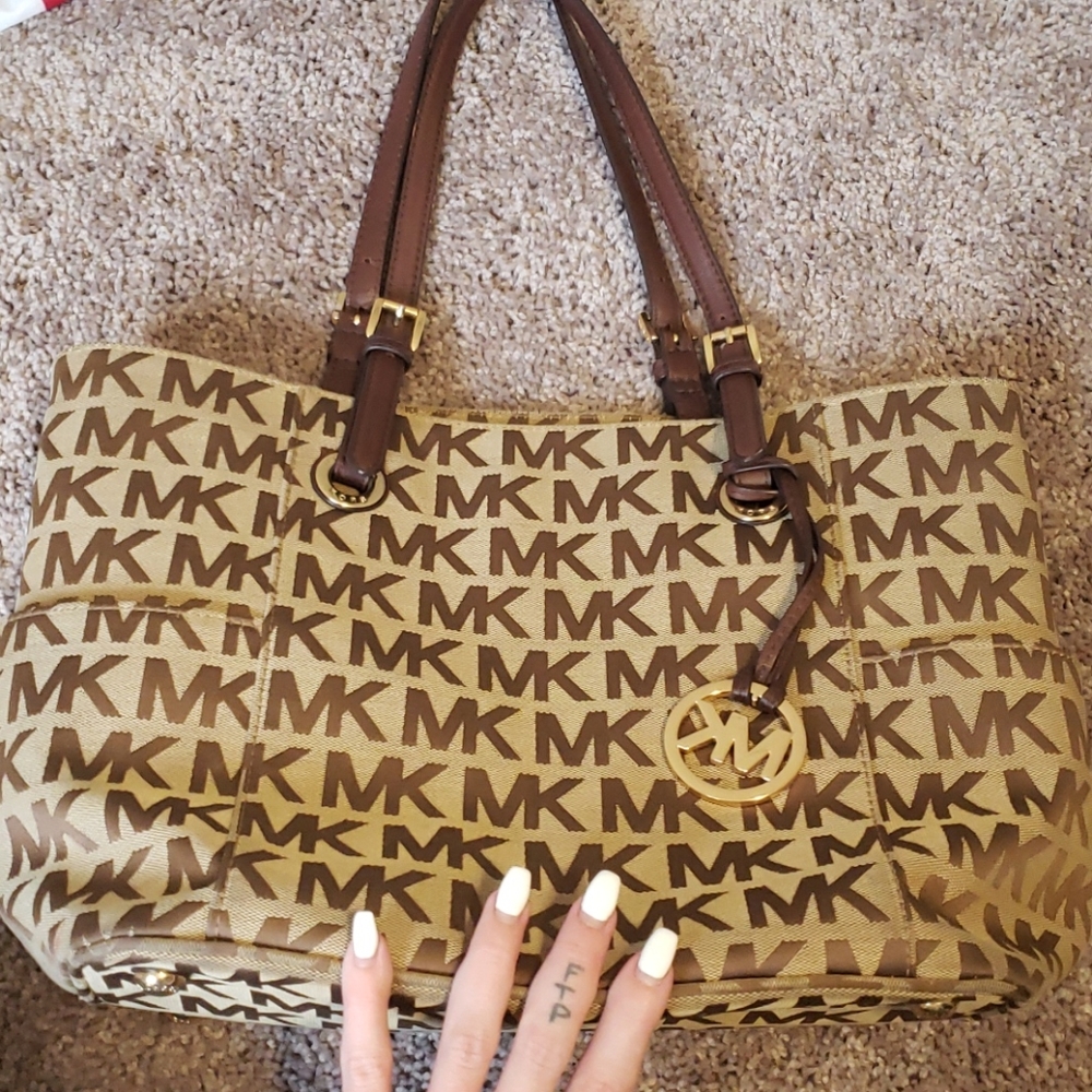 MK purse
